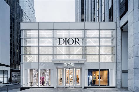 christian dior boutique near me.